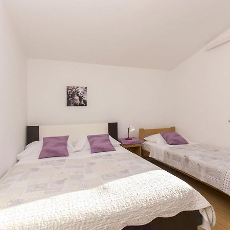 Apartment Nediljka Vodice Bagian luar foto