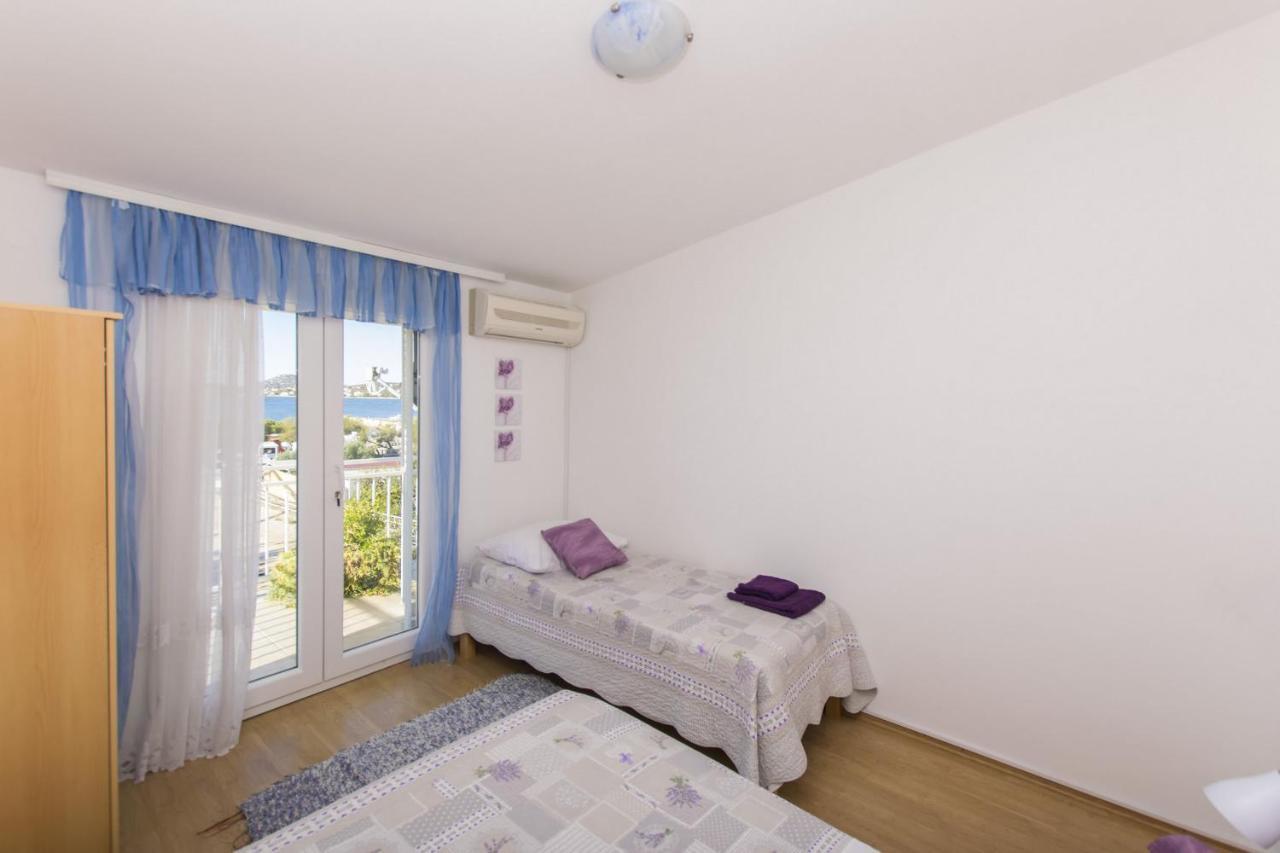 Apartment Nediljka Vodice Bagian luar foto